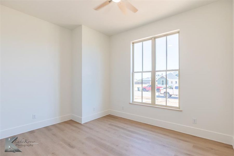 Spacious, unfurnished interior of a new home in , Abilene (Image 18).