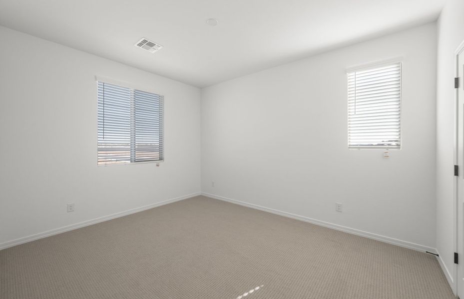 Spacious, unfurnished interior of a new home in Soleo, San Tan Valley (Image 25). Spacious, unfurnished interior of a new home in Soleo, San Tan Valley (Image 25).