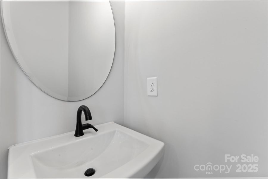 Image 13 of a home in . Image 13 of a home in .