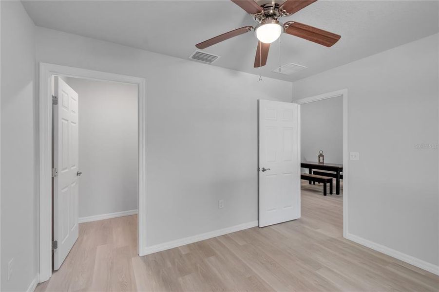 Spacious, unfurnished interior of a new home in , Williston (Image 21).