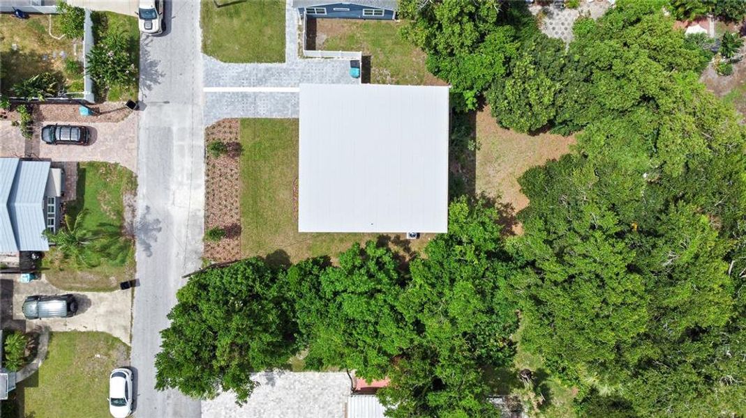 Front exterior of a new home in , Orlando, FL, highlighting curb appeal (Image 29).