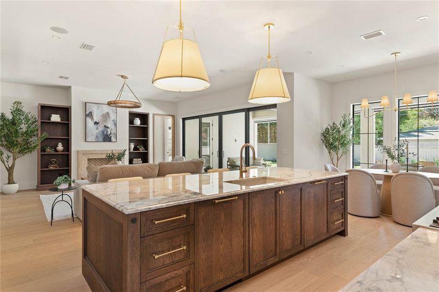 Furnished interior view inside a new home in , Orlando (Image 34).