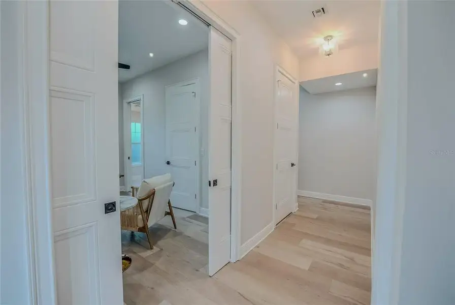 Image 36 of a home in .