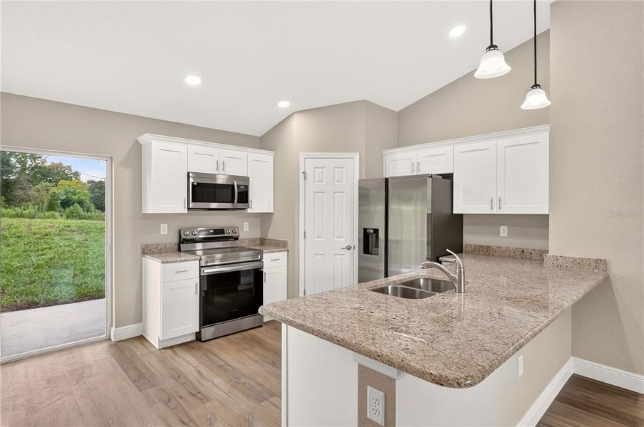 Furnished interior view inside a new home in , Dunnellon (Image 19).