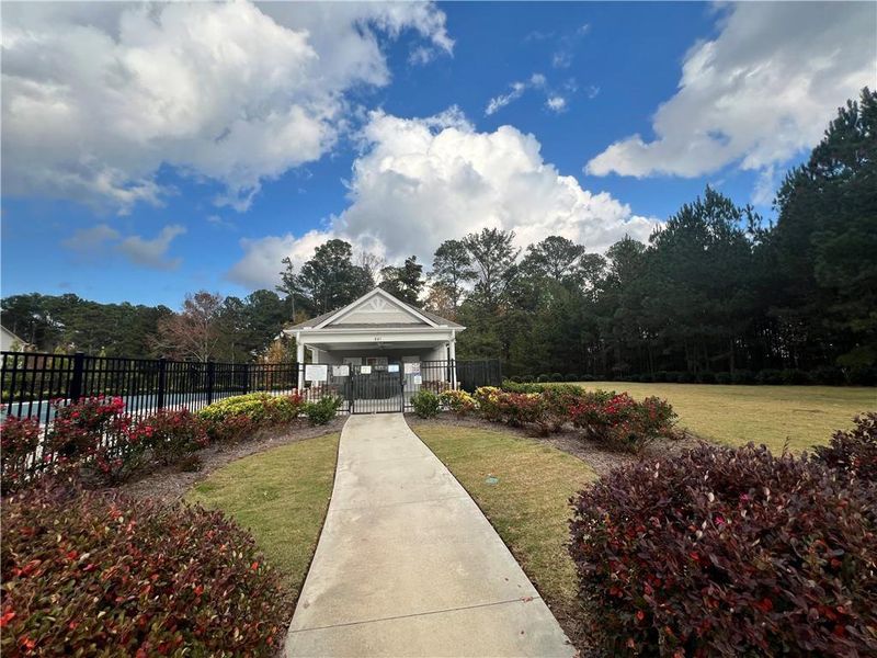 Community amenities in , Buford (Image 26).