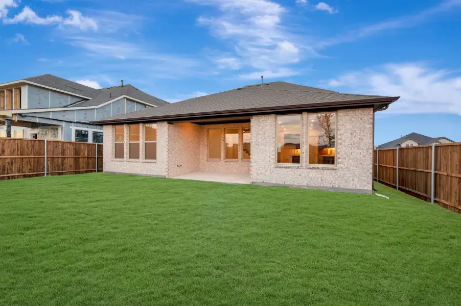 Exterior details and patio area of a home in LaPrelle, Fort Worth (Image 3).