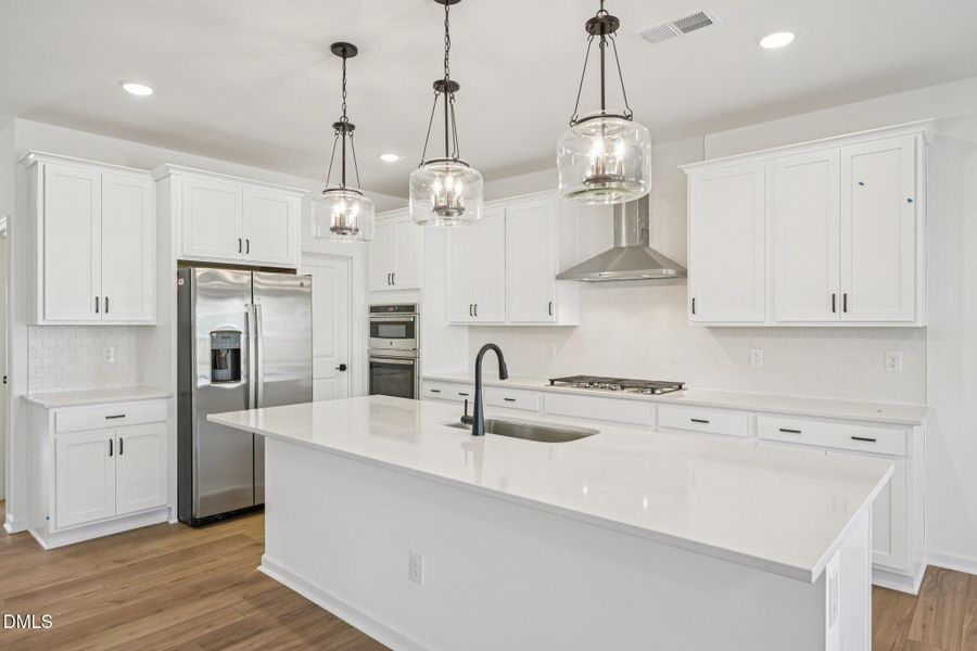 14-web-or-mls-Contempo Ct-S1102-014