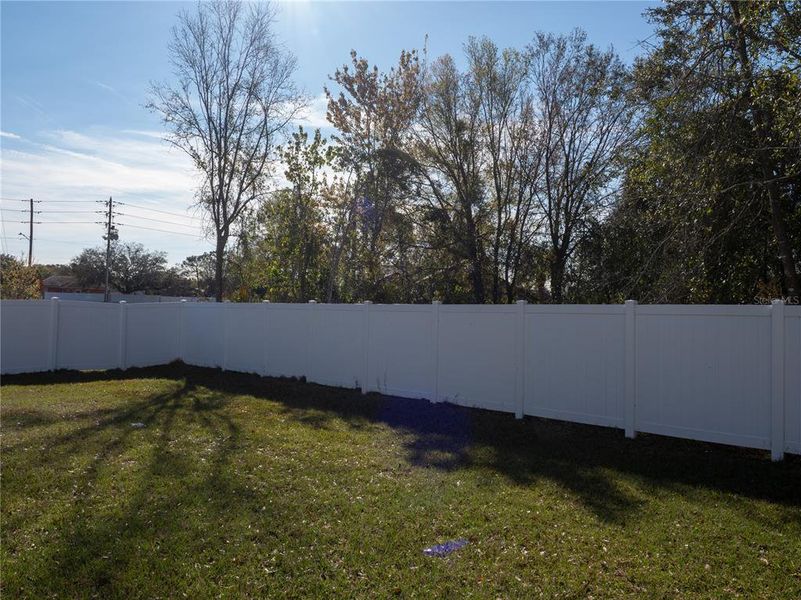 Exterior details and patio area of a home in Poinciana Enclave, Kissimmee (Image 17).