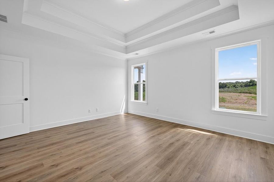 Spacious, unfurnished interior of a new home in Magnolia Ridge, Monroe (Image 25).