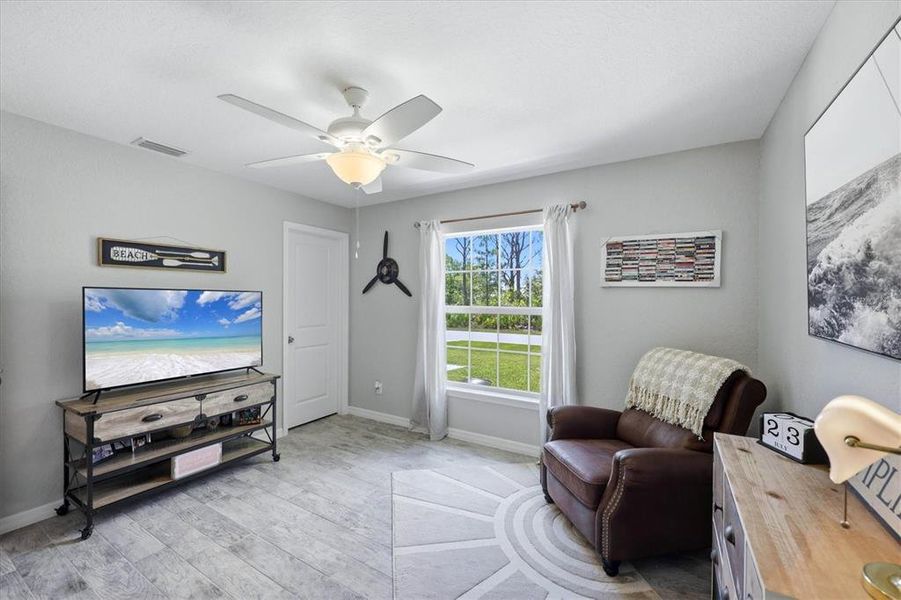 Furnished interior view inside a new home in , Port Charlotte (Image 32).