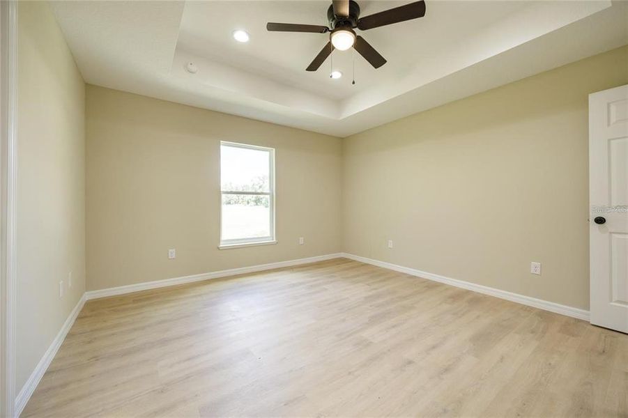 Spacious, unfurnished interior of a new home in , Williston (Image 40).