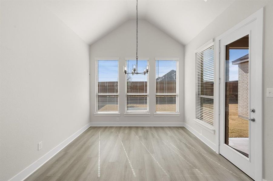 Spacious, unfurnished interior of a new home in The Retreat - Phase 1, Waxahachie (Image 26).