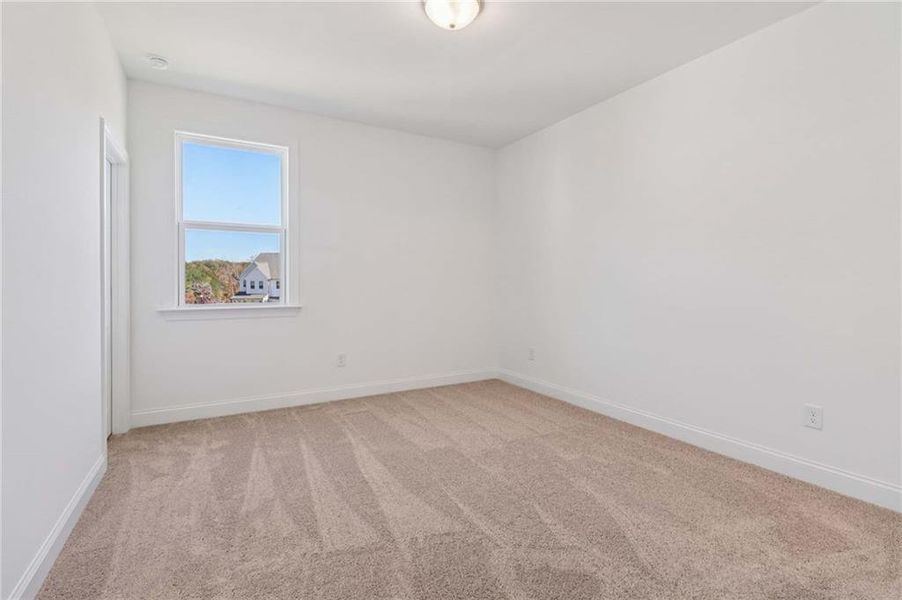 Spacious, unfurnished interior of a new home in East Harbor II at Chestatee, Dawsonville (Image 36).