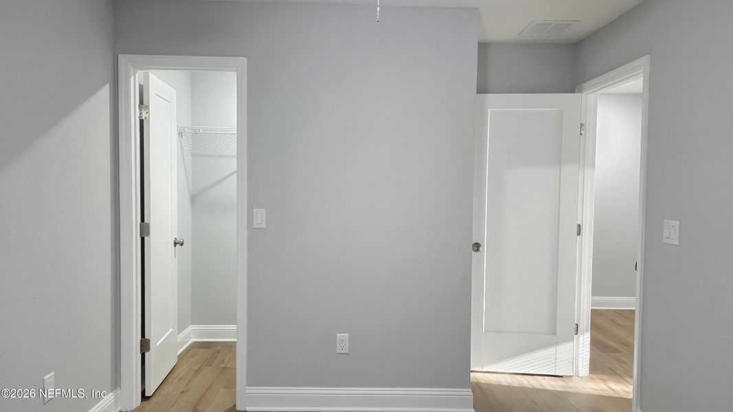 Spacious, unfurnished interior of a new home in , Jacksonville (Image 40).