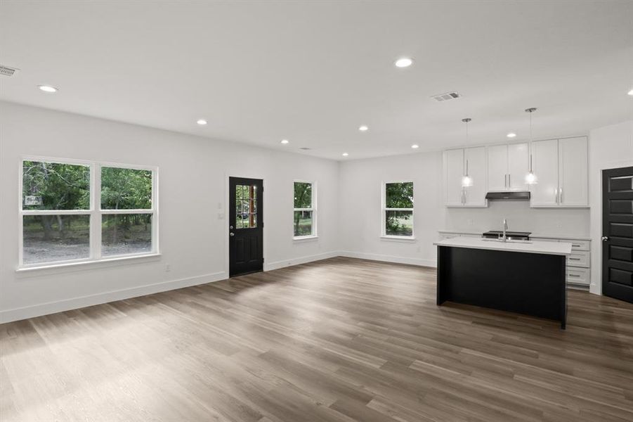 Spacious, unfurnished interior of a new home in , Purdon (Image 19).