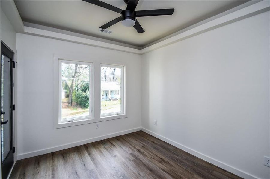 Spacious, unfurnished interior of a new home in , Atlanta (Image 35).