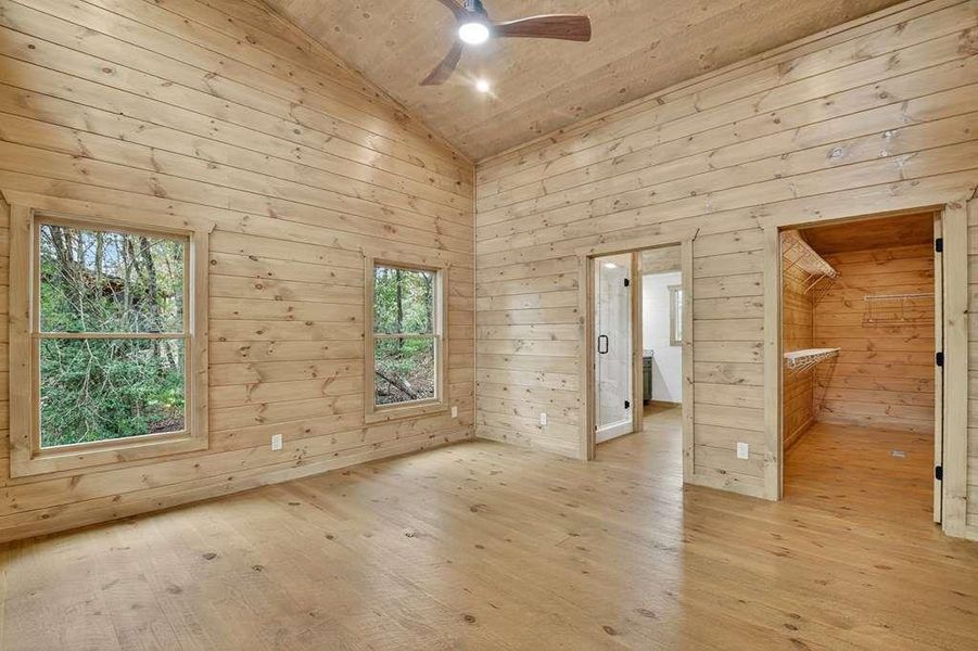 Spacious, unfurnished interior of a new home in , Blue Ridge (Image 17).