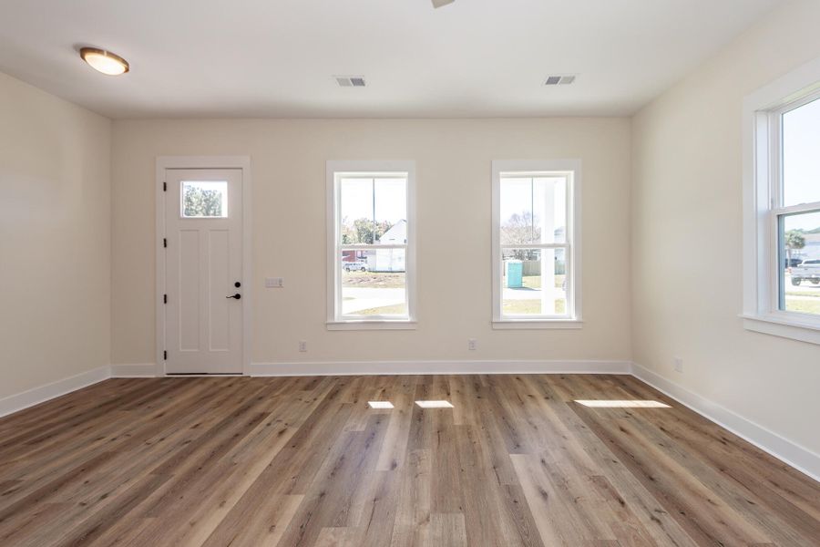 Spacious, unfurnished interior of a new home in , Huger (Image 17).
