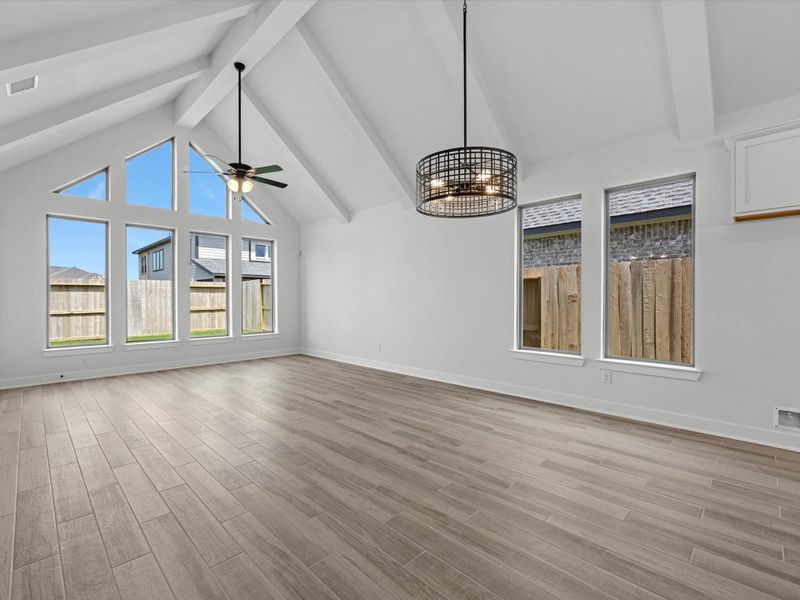 Spacious, unfurnished interior of a new home in Candela – 40', Richmond (Image 14). Spacious, unfurnished interior of a new home in Candela – 40', Richmond (Image 14).