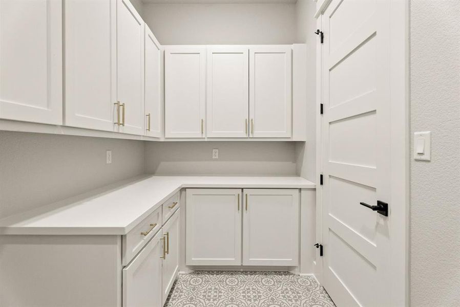 Furnished interior view inside a new home in , Chandler (Image 11).