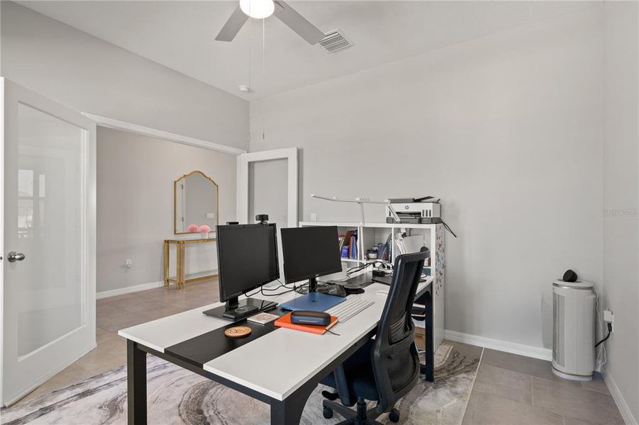 Furnished interior view inside a new home in , Wesley Chapel (Image 24).