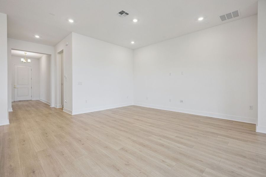 Spacious, unfurnished interior of a new home in Northlake at Ovation, Winter Garden (Image 18). Spacious, unfurnished interior of a new home in Northlake at Ovation, Winter Garden (Image 18).