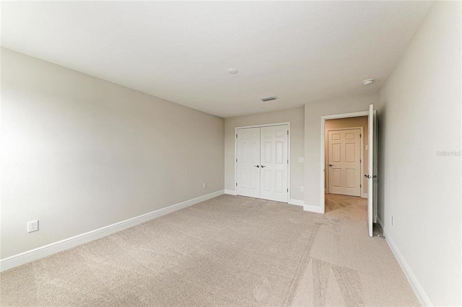 Spacious, unfurnished interior of a new home in Crosswind Ranch, Parrish (Image 34).