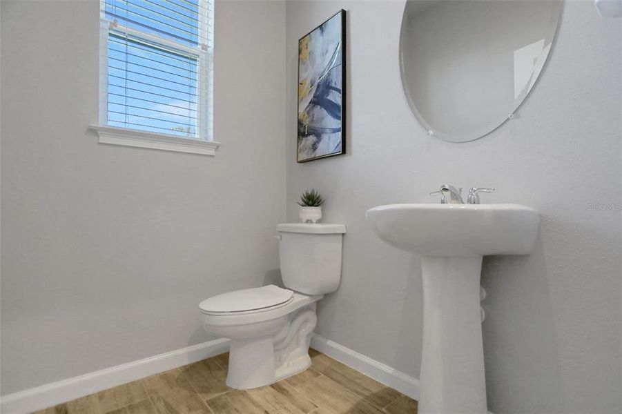 Furnished interior view inside a new home in , Wesley Chapel (Image 10).