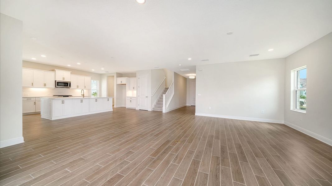 Spacious, unfurnished interior of a new home in Palm Grove, Lakewood Ranch (Image 6). Spacious, unfurnished interior of a new home in Palm Grove, Lakewood Ranch (Image 6).
