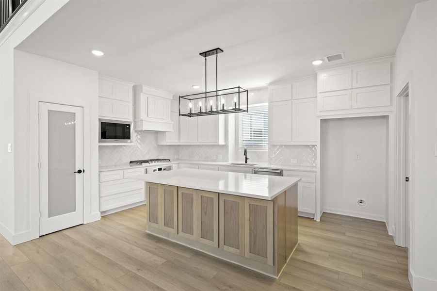 417 Newpark- Kitchen-2