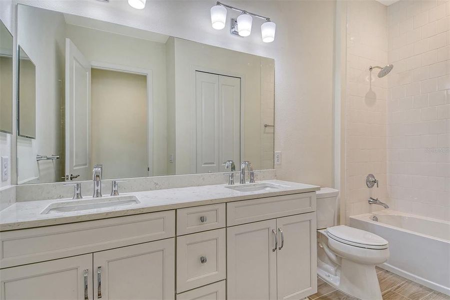 Furnished interior view inside a new home in , Venice (Image 16).