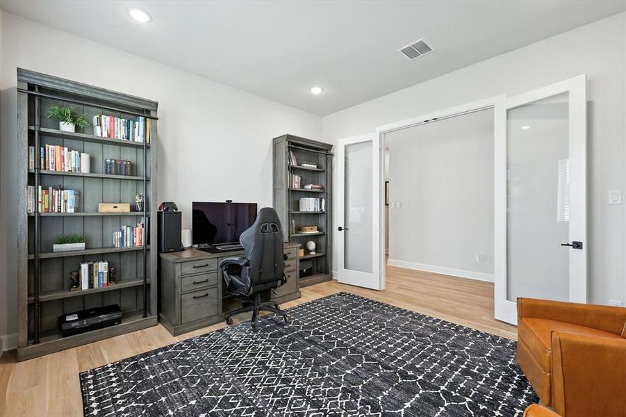 Furnished interior view inside a new home in , Argyle (Image 28). Furnished interior view inside a new home in , Argyle (Image 28).