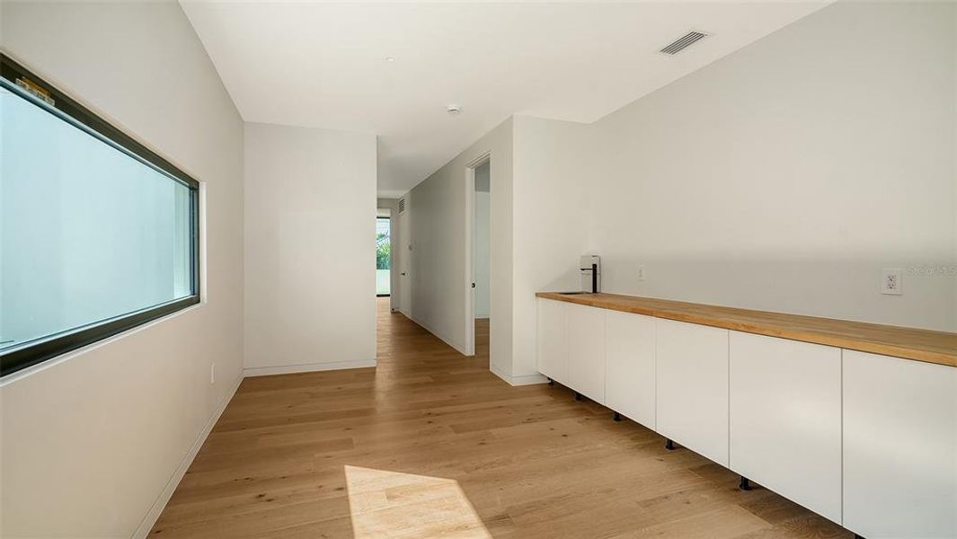 Spacious, unfurnished interior of a new home in , Sarasota (Image 22). Spacious, unfurnished interior of a new home in , Sarasota (Image 22).