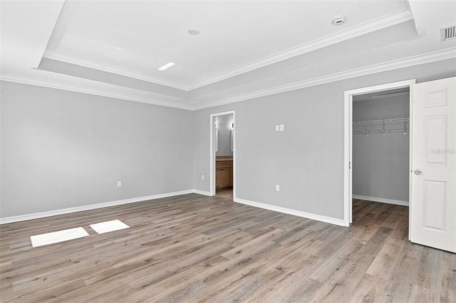 Spacious, unfurnished interior of a new home in , Punta Gorda (Image 19).