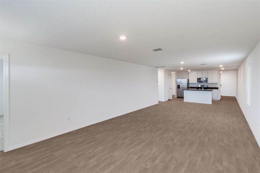 Spacious, unfurnished interior of a new home in Prairie Lakes, Buda (Image 15). Spacious, unfurnished interior of a new home in Prairie Lakes, Buda (Image 15).