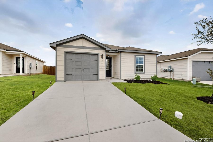Image 34 of a home in Savannah Place. Image 34 of a home in Savannah Place.