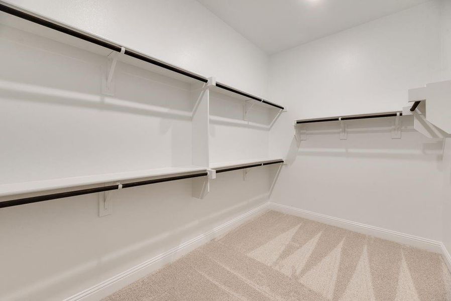 Spacious, unfurnished interior of a new home in Bayside, Rowlett (Image 18).