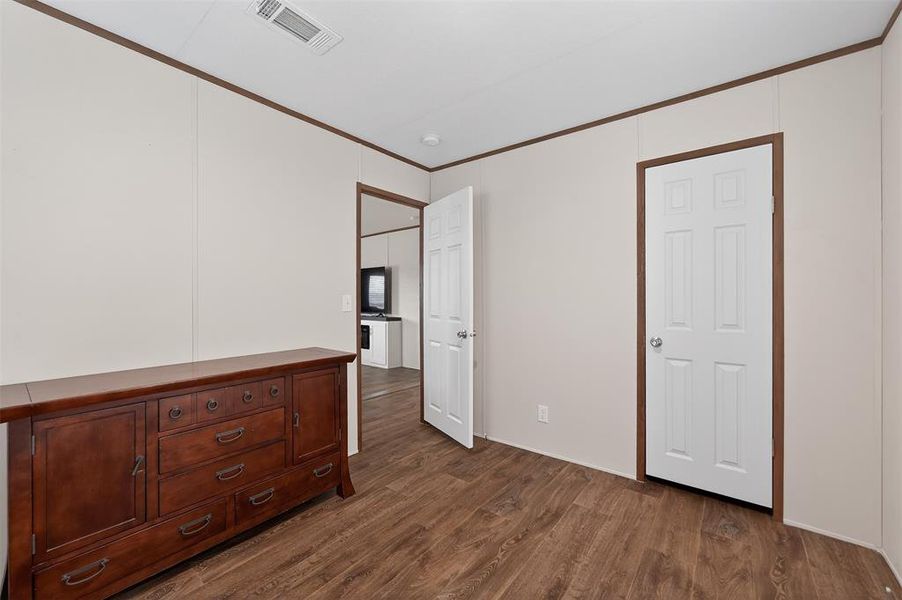 Image 33 of a home in .