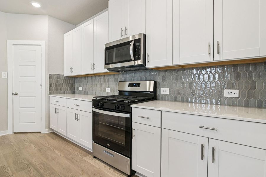 Image 17 of a home in Pine Lake Cove - Premier Series. Image 17 of a home in Pine Lake Cove - Premier Series.