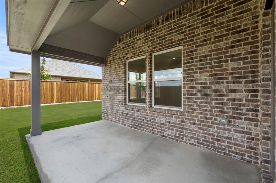 35. 2014 Bracket - Patio 35. 2014 Bracket - Patio