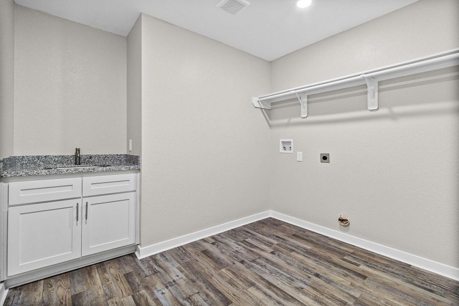 Spacious, unfurnished interior of a new home in , Livingston (Image 31). Spacious, unfurnished interior of a new home in , Livingston (Image 31).