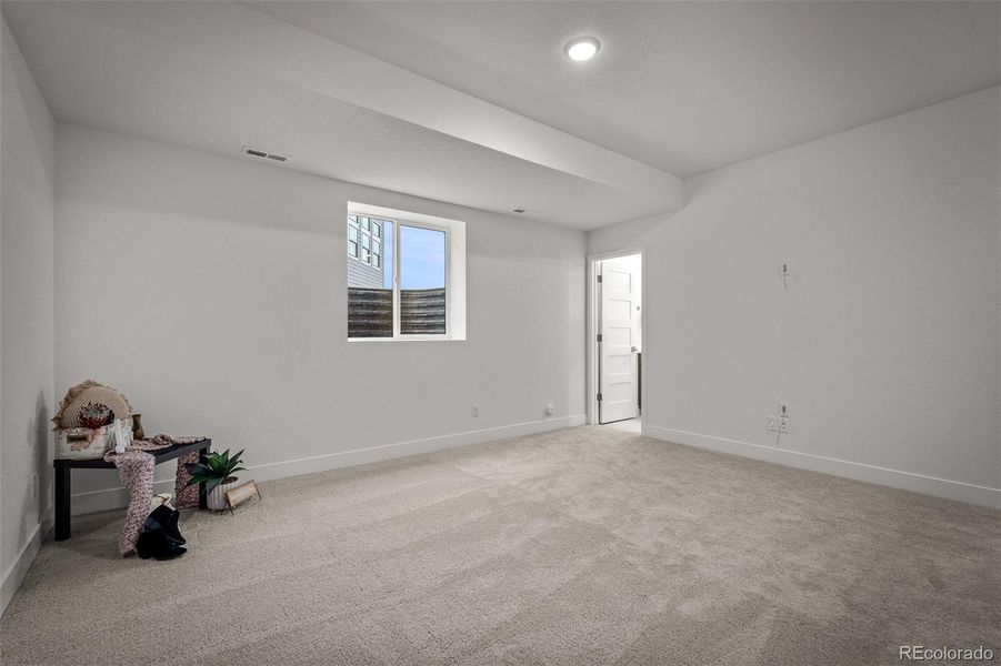 Spacious, unfurnished interior of a new home in Cloverleaf - Pinnacle Collection, Monument (Image 23).