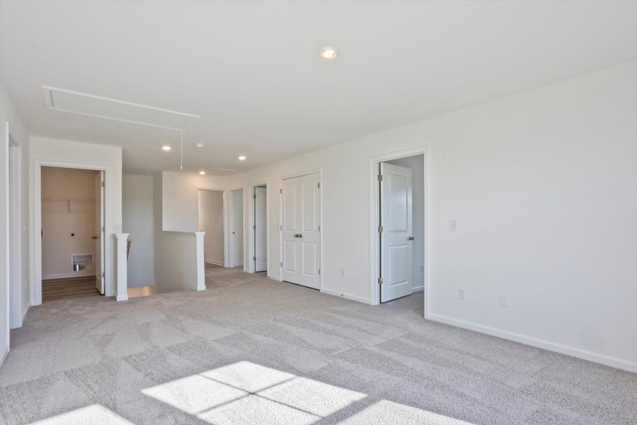 Spacious, unfurnished interior of a new home in Portrait Hills, Aiken (Image 21).