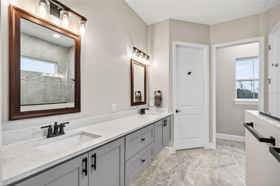 Furnished interior view inside a new home in , Umatilla (Image 33). Furnished interior view inside a new home in , Umatilla (Image 33).