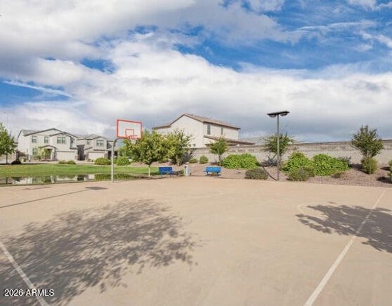 20251015161718847999000000-o 2