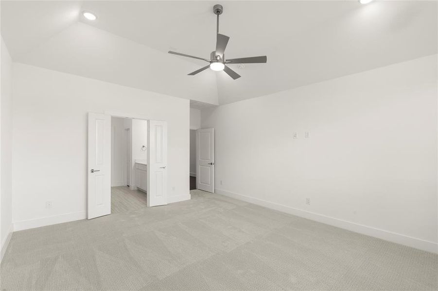 19. 2412 Belmont - Primary (2) 19. 2412 Belmont - Primary (2)