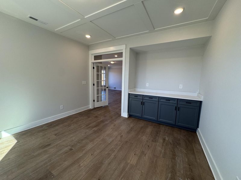 Spacious, unfurnished interior of a new home in Harmony, Harrisburg (Image 23).