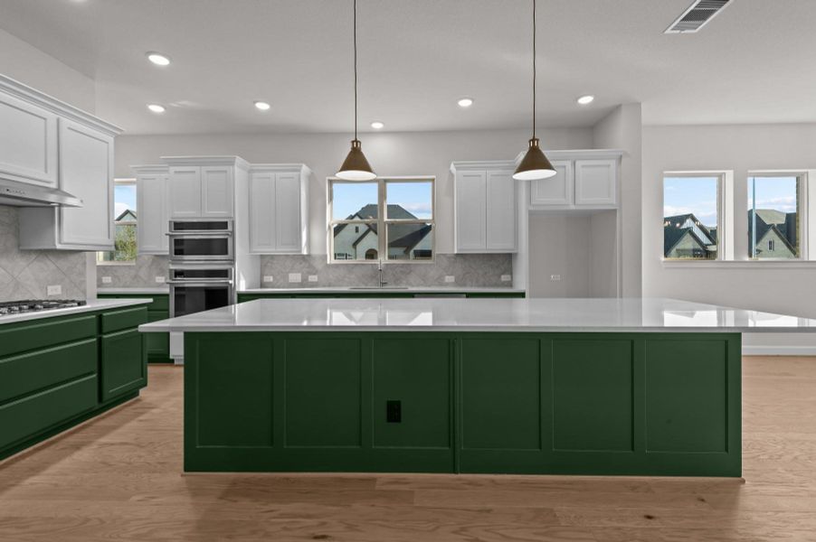 Photo does not represent actual home options and selection. Ask Sales consultant for specific selections.