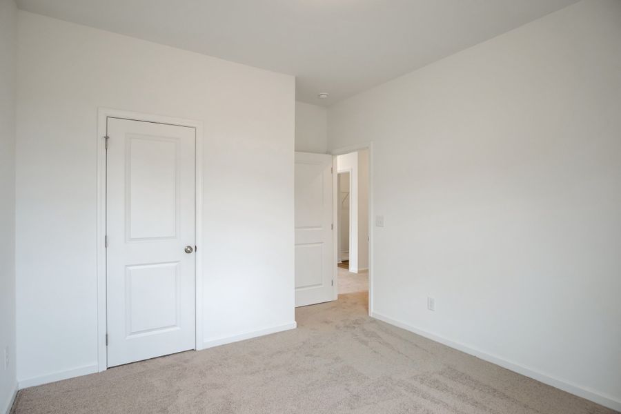 Spacious, unfurnished interior of a new home in Winston Place, Gallatin (Image 12).
