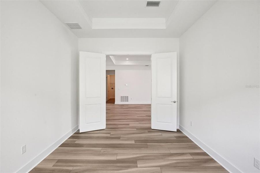 Spacious, unfurnished interior of a new home in Eagles Cove at Mirada, San Antonio (Image 31).